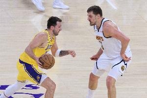 NBA太阳vs雄鹿_NBA太阳vs雄鹿免费在线直播_NBA太阳vs雄鹿全场录像回放