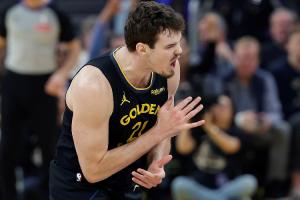 NBA雄鹿vs黄蜂_NBA雄鹿vs黄蜂超清直播_NBA雄鹿vs黄蜂1080p 在线观看